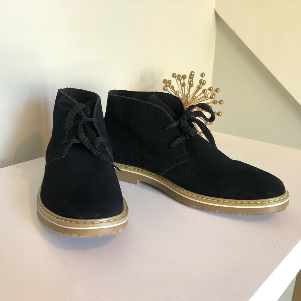 Boys Gap black suede boots